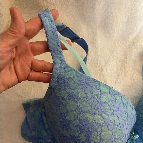 Cacique Blue and Green Lace Bra - Picture 4 of 5
